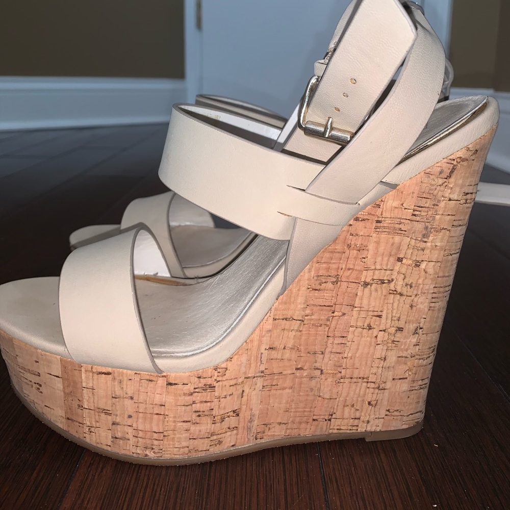 Heels - Picture 2 of 2